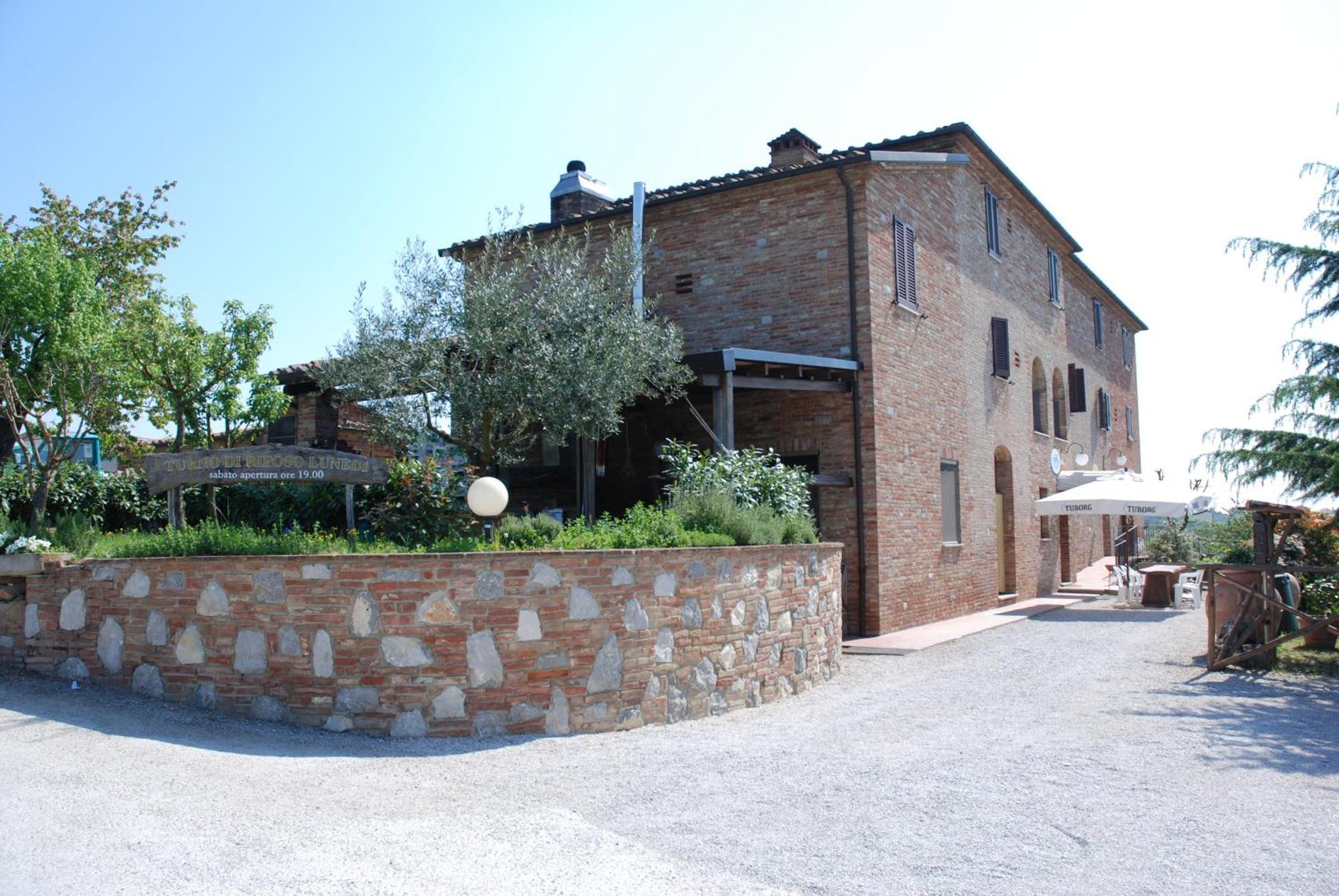 Albergo La Foresteria Bettolle Exterior photo