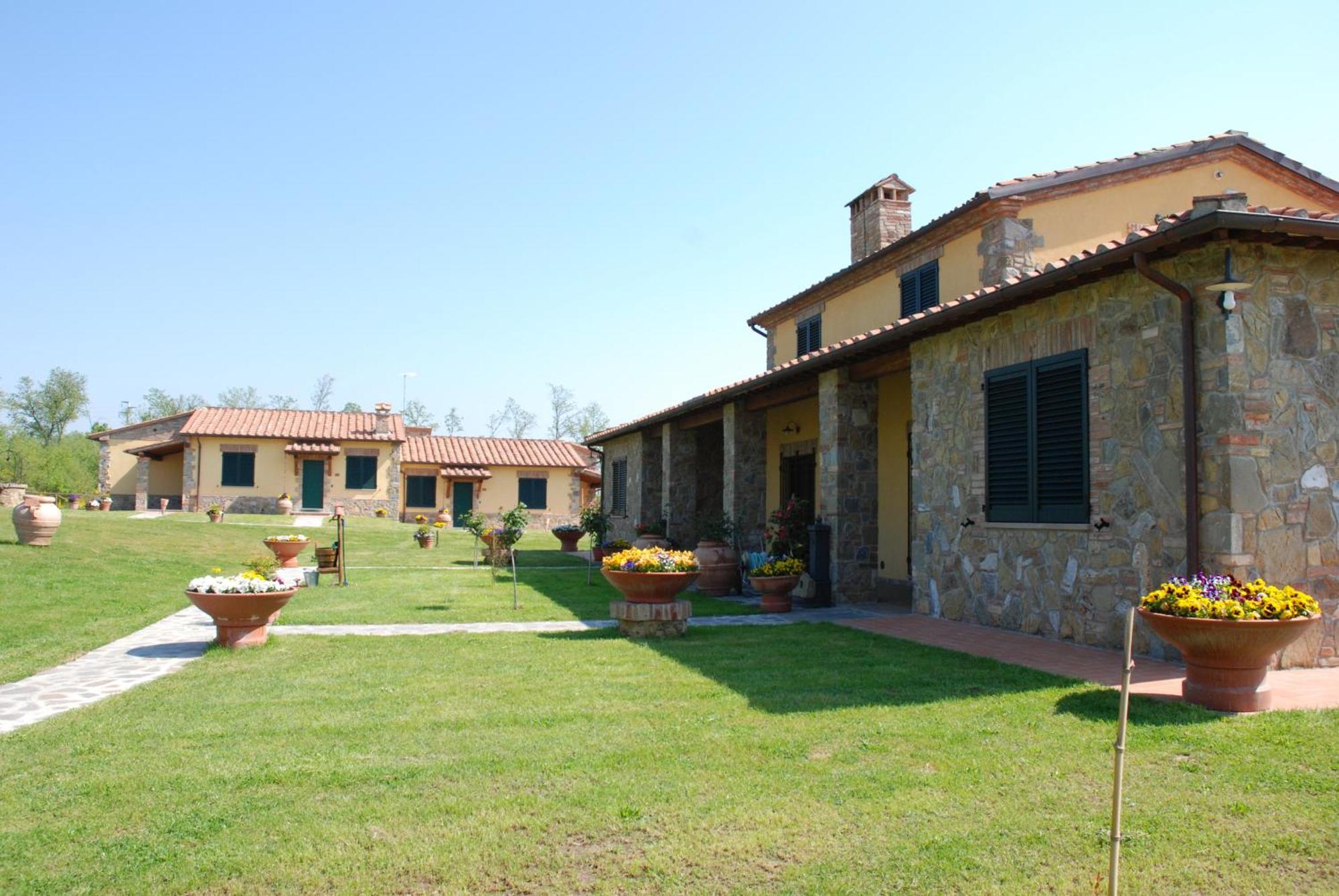 Albergo La Foresteria Bettolle Exterior photo