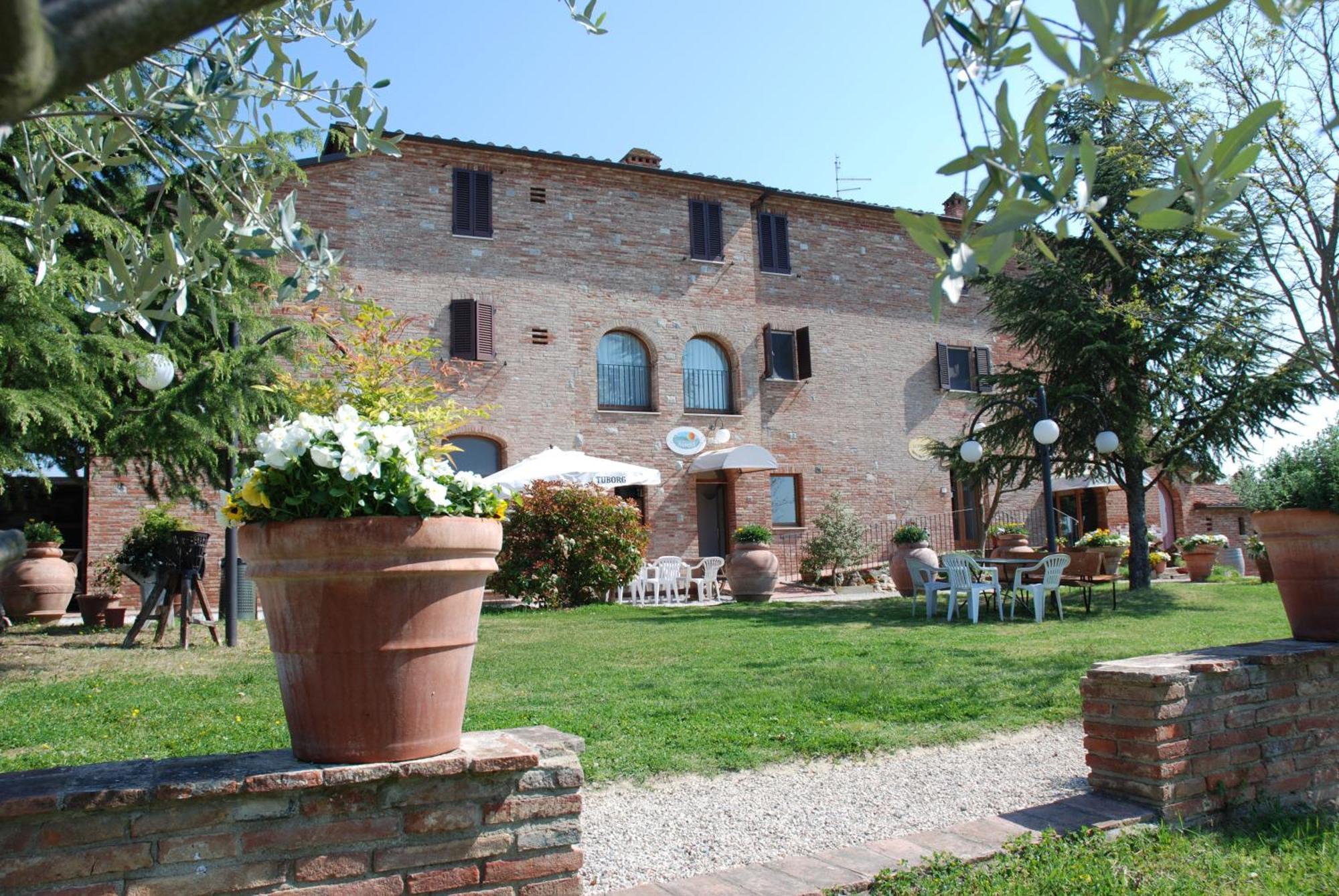 Albergo La Foresteria Bettolle Exterior photo
